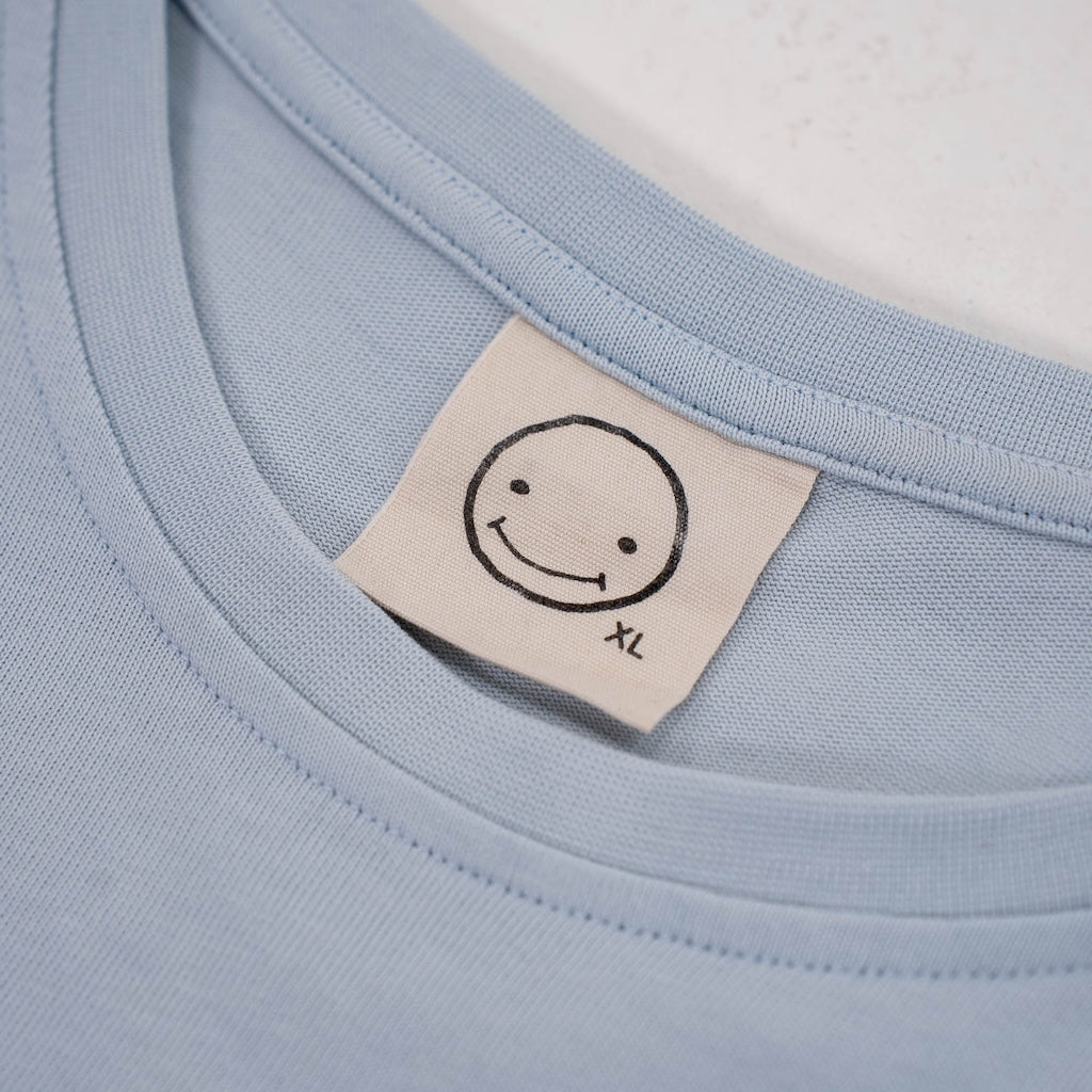 Smileyface Shirt hellblau