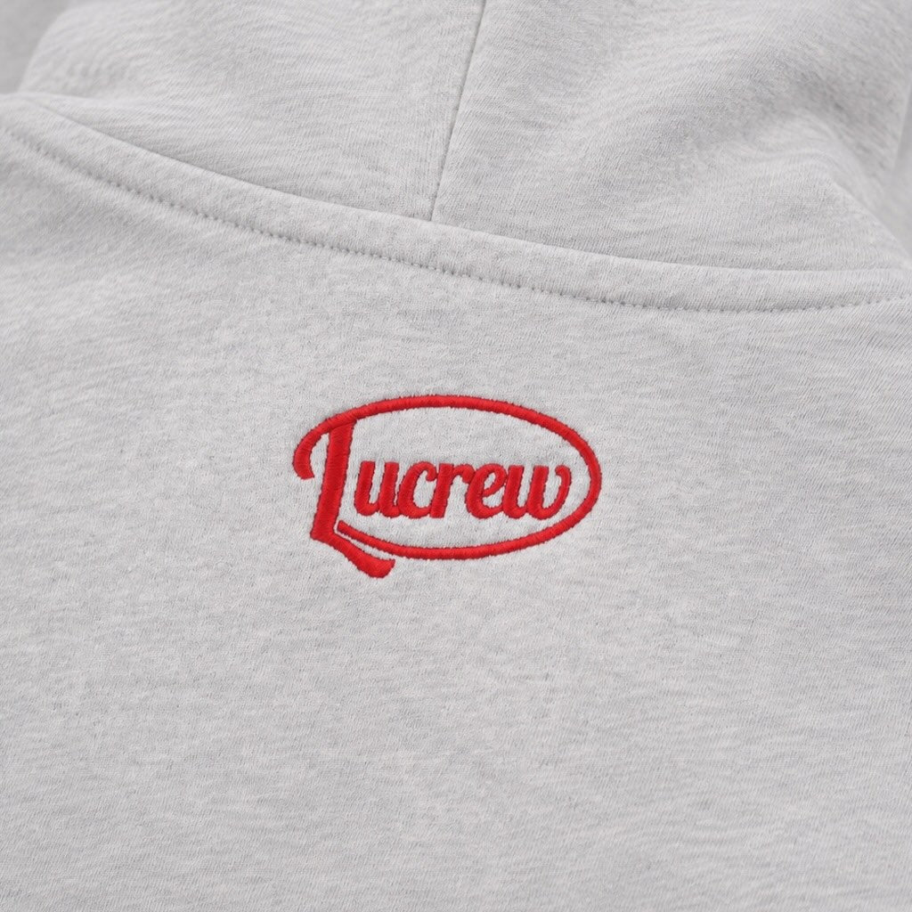 Graue LUCREW Patches Hoodie Jacke von LaserLuca, Lucrew Stick Nacken Nahaufnahme