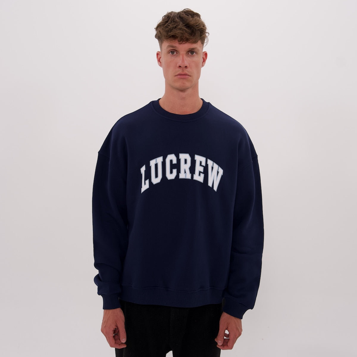 LUCREW College Sweatshirt dunkelblau