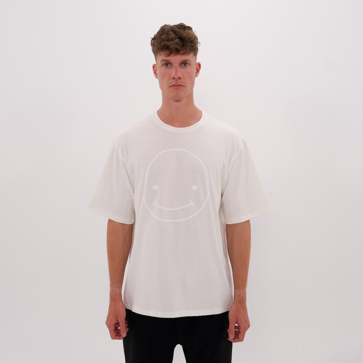 Smileyface Shirt marshmallow